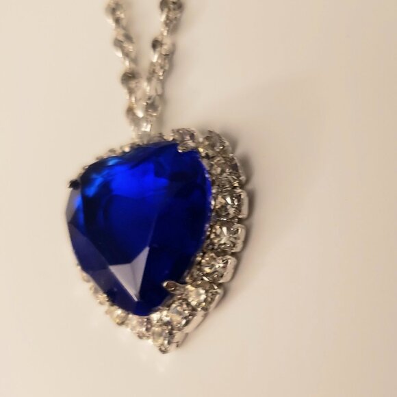 Vintage 1998 Repro Titanic Movie Blue Heart of the Ocean Necklace BC Lind Signed - Picture 4 of 9